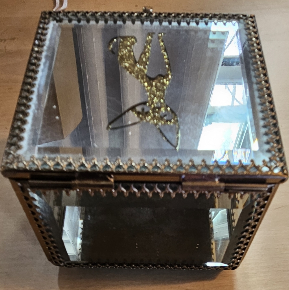 Gold Cat Design Glass Box - Picture 5 of 8
